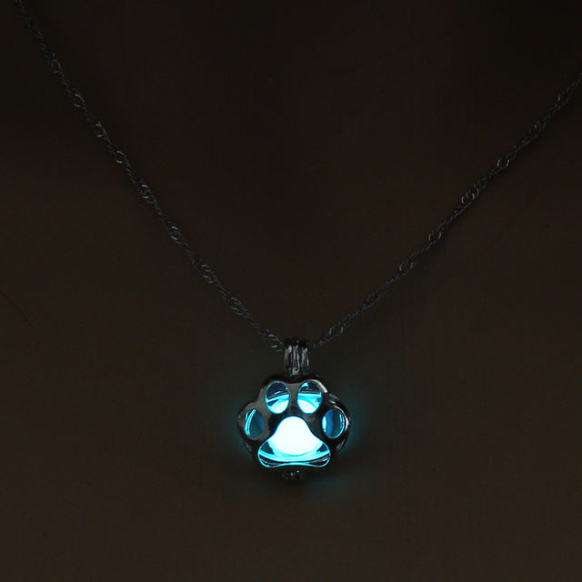 KogMaw Glow in the Dark necklace LOL KogMaw Dog Paw silver Chain Jewelry Pendants & Necklaces