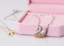 European Hot swan necklace female fashion jewelry crystal from Swarovski simple wild accessories gradient swan charm woman